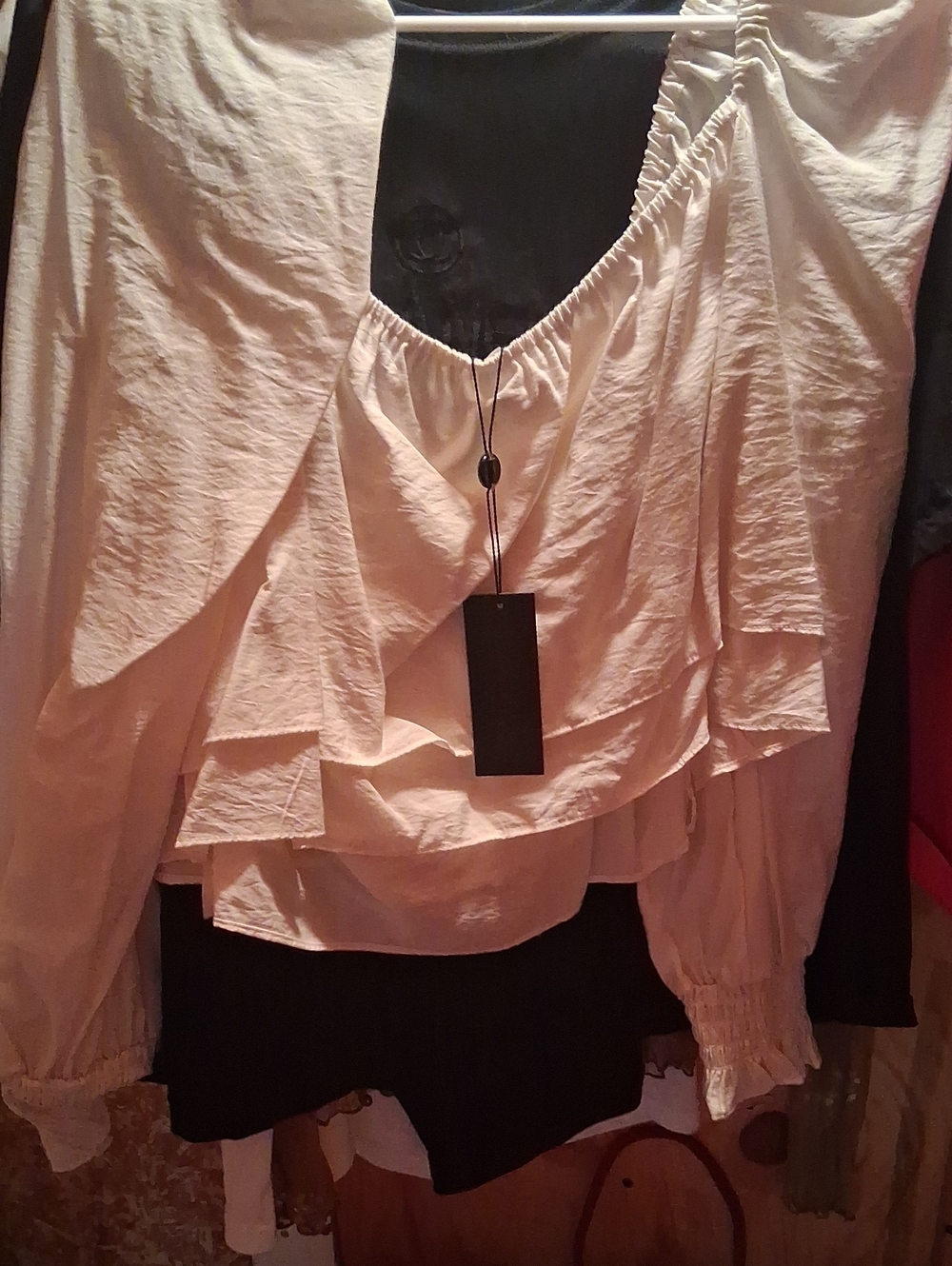 Gianni Bini Cream Ruffle Peasant Blouse